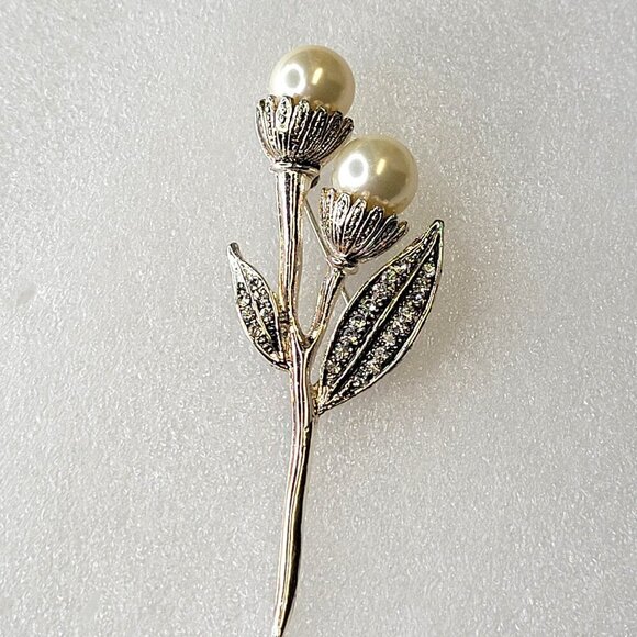 Faux Pearl Flower Bud Brooch Pin - Picture 1 of 11